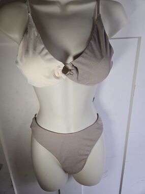 Zaful Two-Tone Ribbed Bikini Set in Cream & Beige